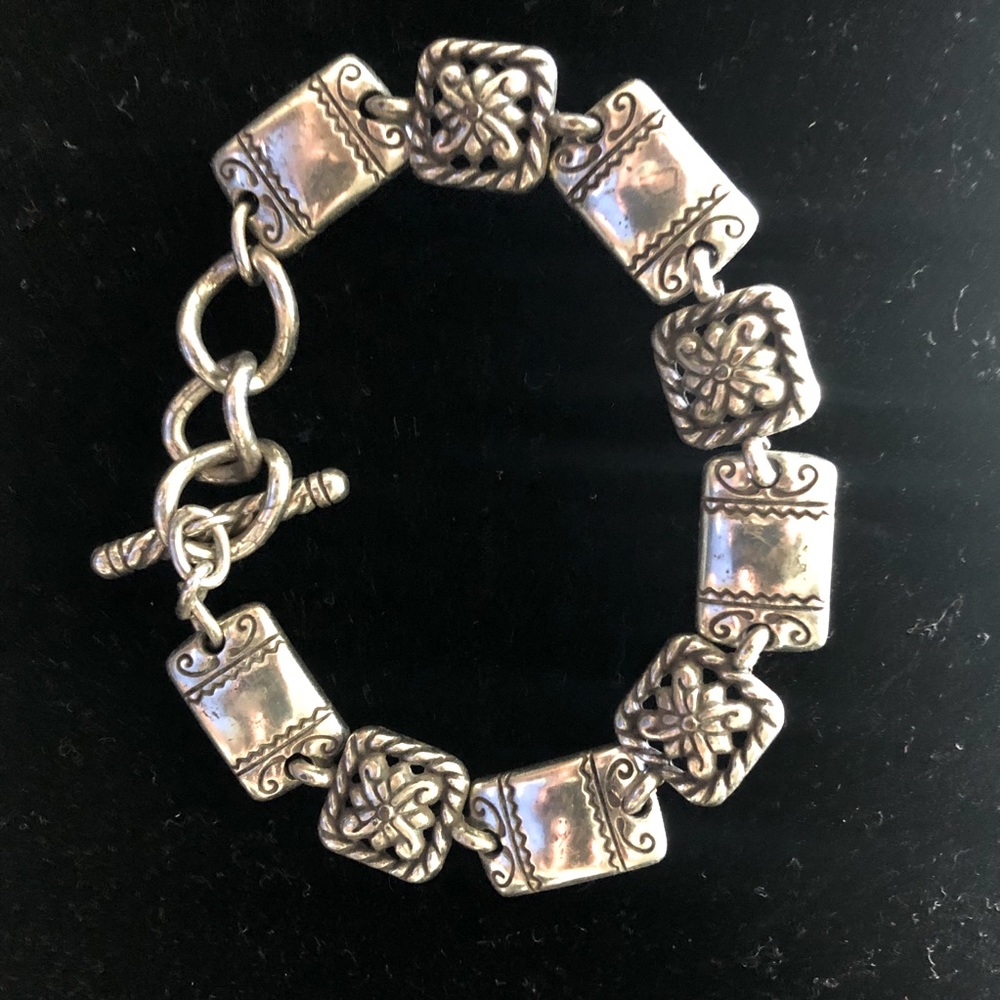 Brighton 9 Link Bracelet with Toggle Closure